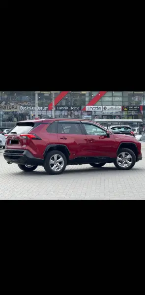 Toyota RAV4, 2021