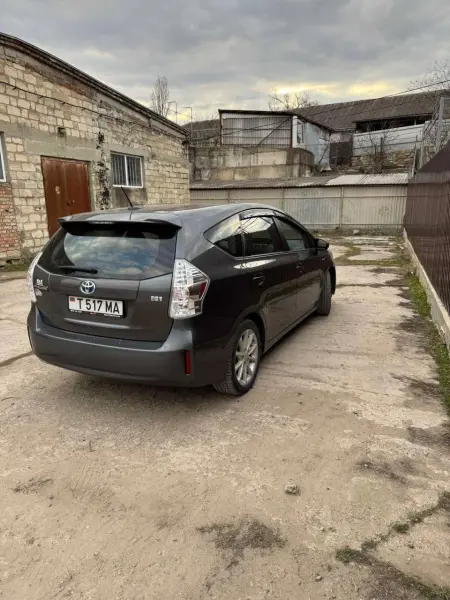 Toyota Prius, 2013