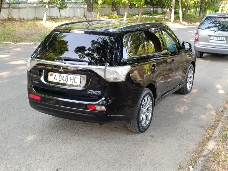 Mitsubishi Outlander, 2013