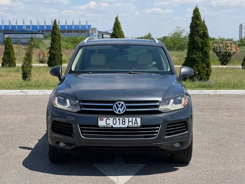 Volkswagen Touareg, 2011