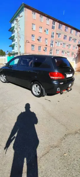 Toyota Avensis Verso, 2003