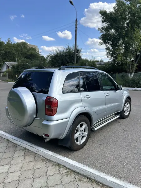 Toyota RAV4, 2002