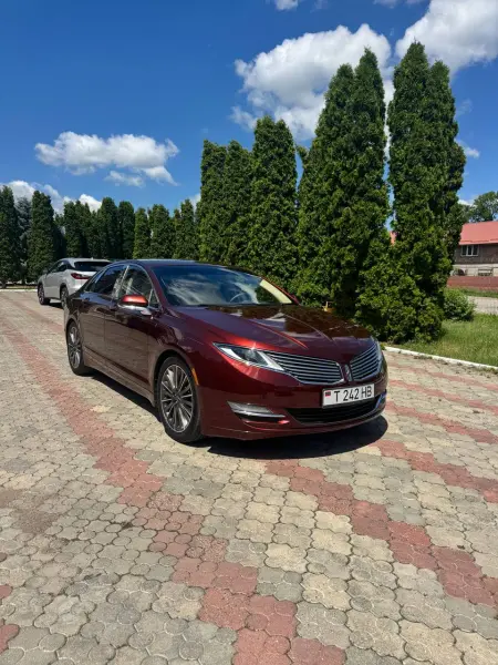 Lincoln MKZ, 2014