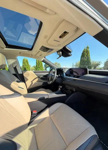 Lexus ES, 2020