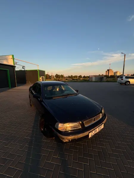 Volvo S40, 1997