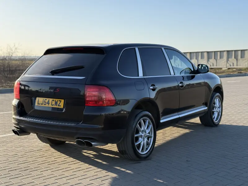 Porsche Cayenne, 2005