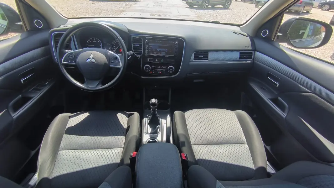 Mitsubishi Outlander, 2014