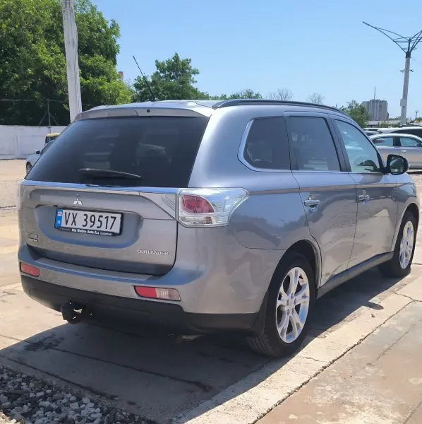Mitsubishi Outlander, 2014