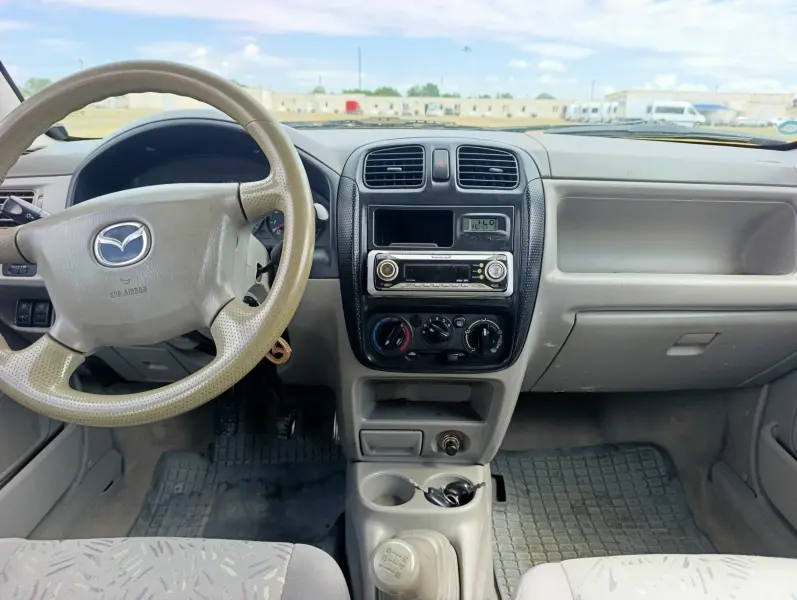 Mazda Demio, 2002
