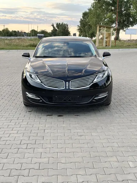 Lincoln MKZ, 2015