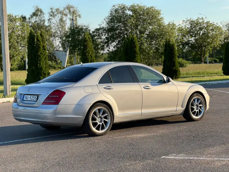 Mercedes-Benz S-Class, 2007