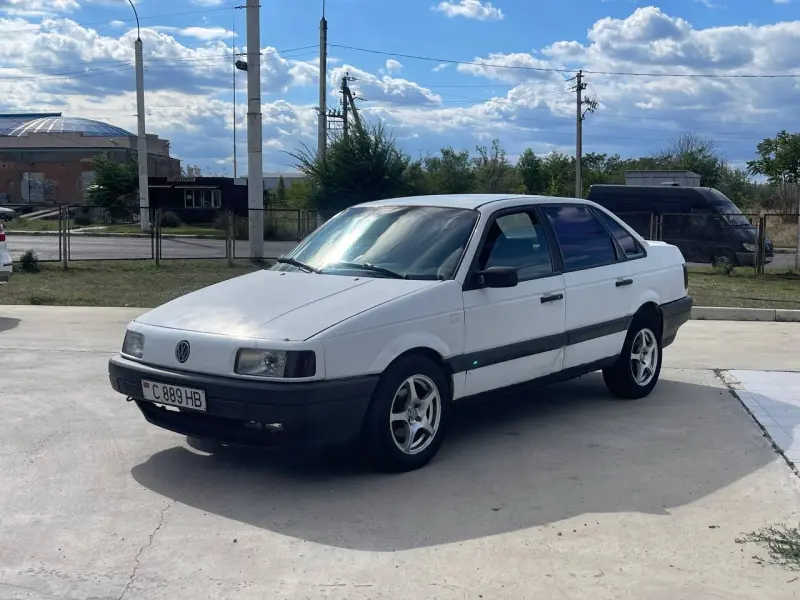 Volkswagen Passat, 1993