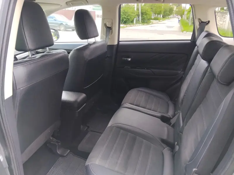 Mitsubishi Outlander, 2017
