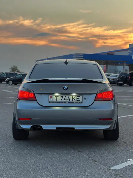 BMW 5 Series, 2004