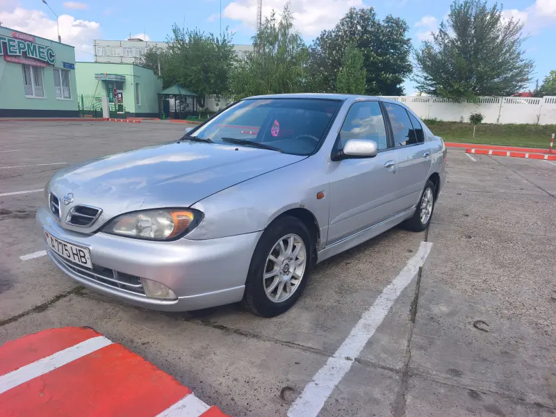 Nissan Primera, 2000