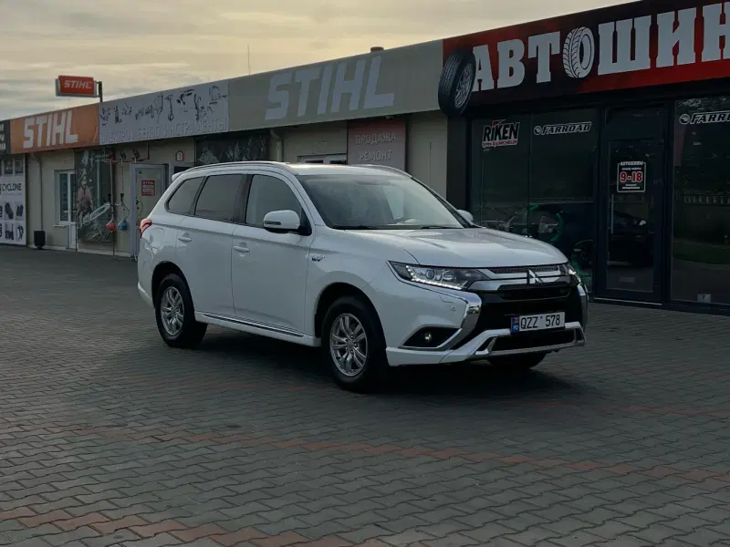 Mitsubishi Outlander, 2019