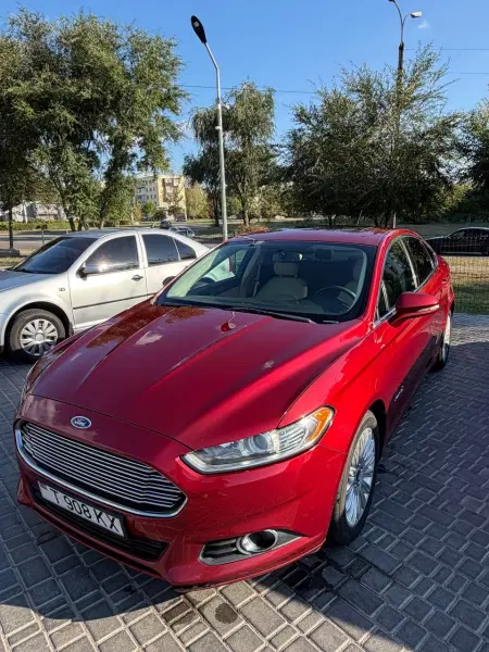 Ford Fusion, 2014