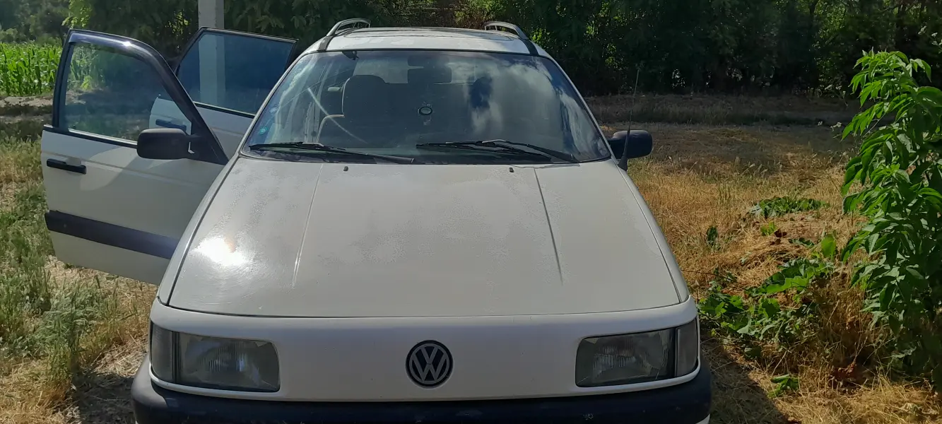 Volkswagen Passat, 1992