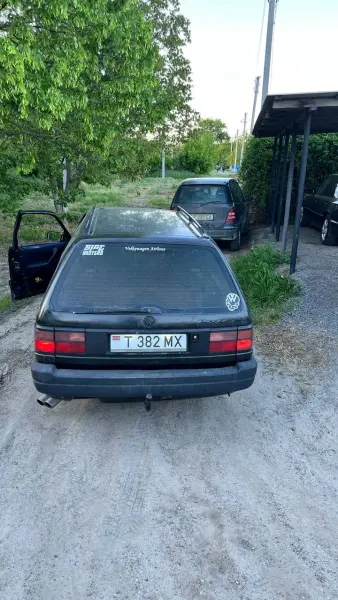 Volkswagen Passat, 1993