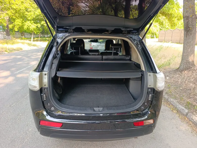 Mitsubishi Outlander, 2013