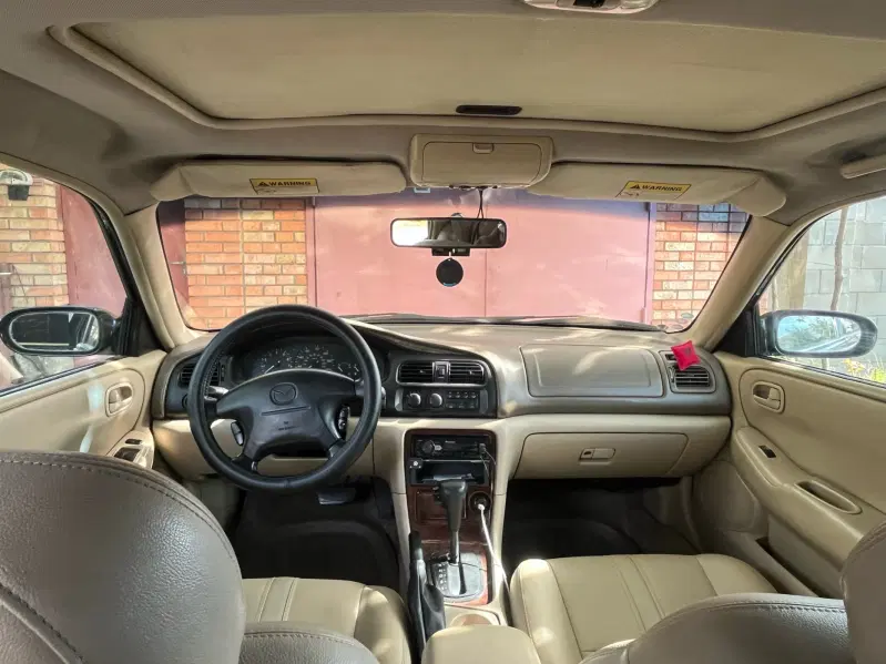 Mazda 626, 1999