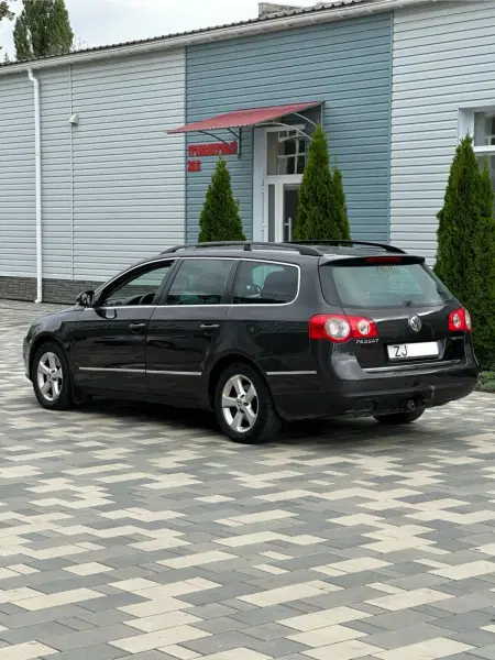 Volkswagen Passat, 2009