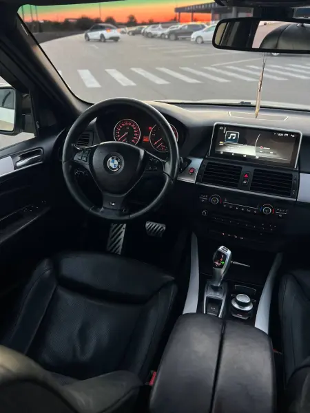 BMW 5 Series, 2009