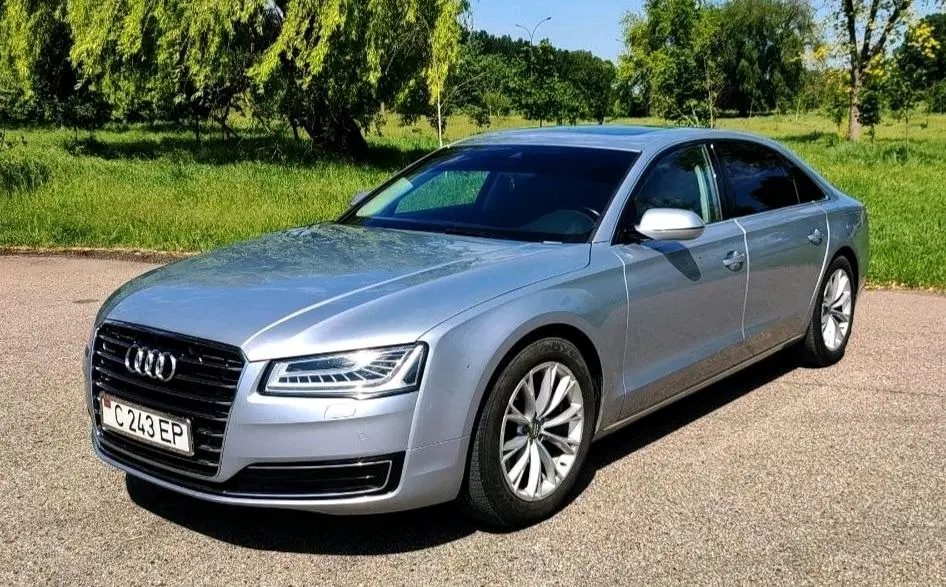 Audi A8, 2016