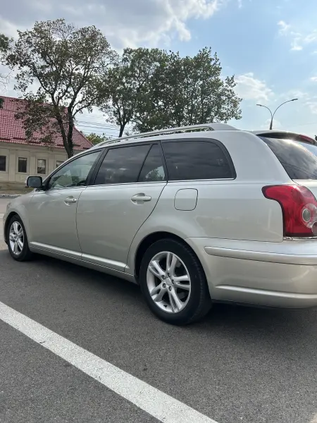 Toyota Avensis, 2006