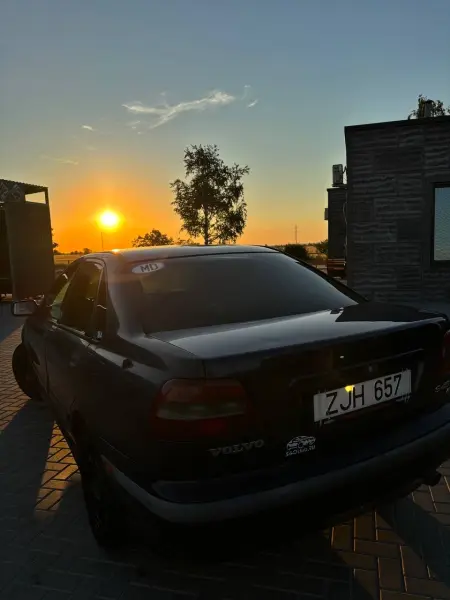 Volvo S40, 1997