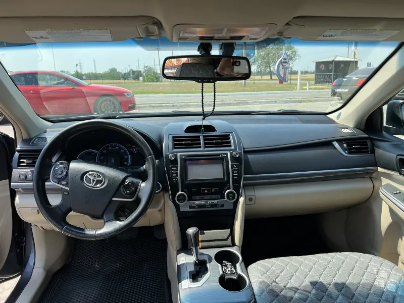 Toyota Camry, 2013