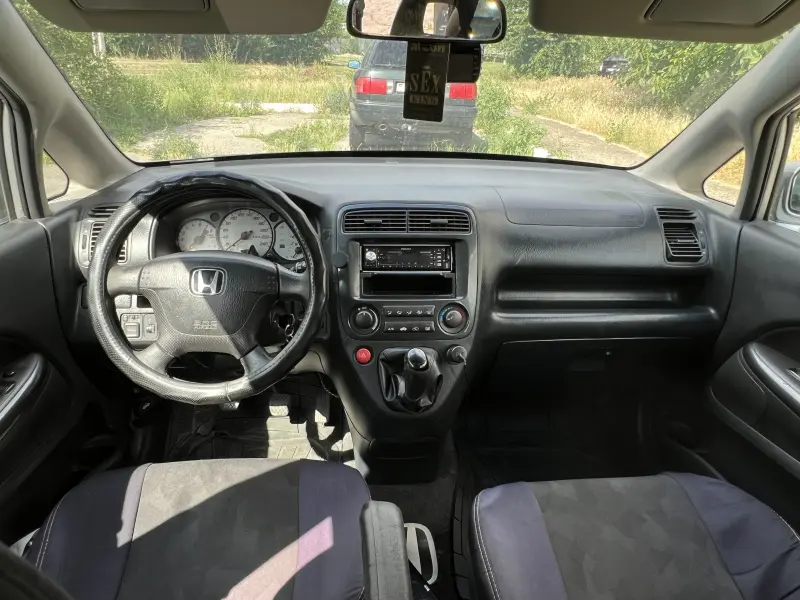 Honda Stream, 2002