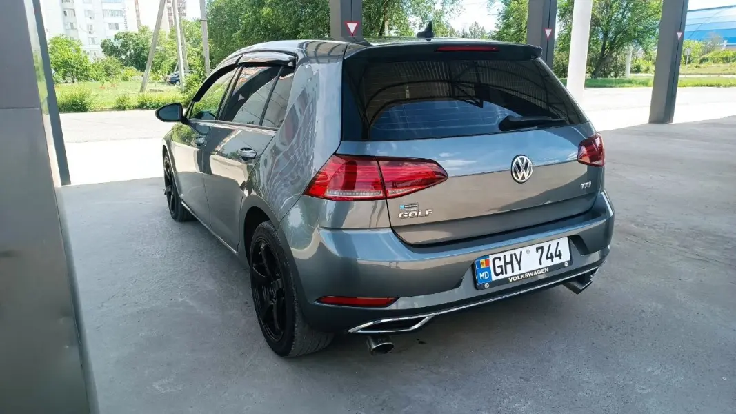 Volkswagen Golf, 2021