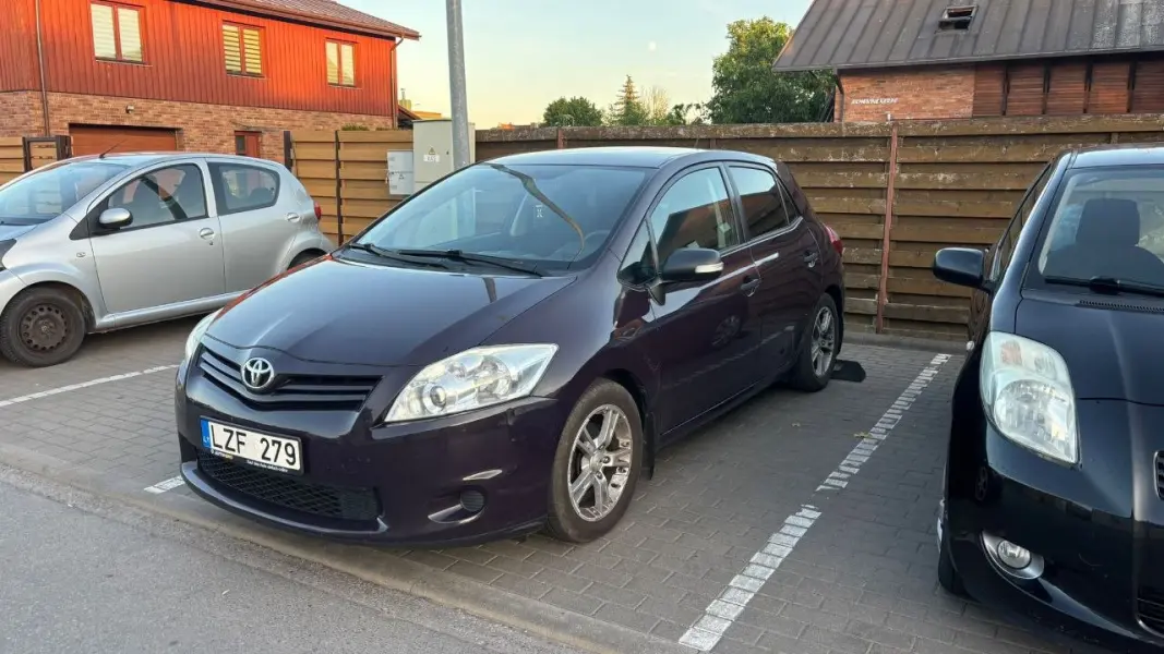 Toyota Auris, 2012