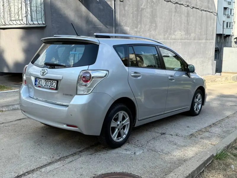 Toyota Corolla Verso, 2010
