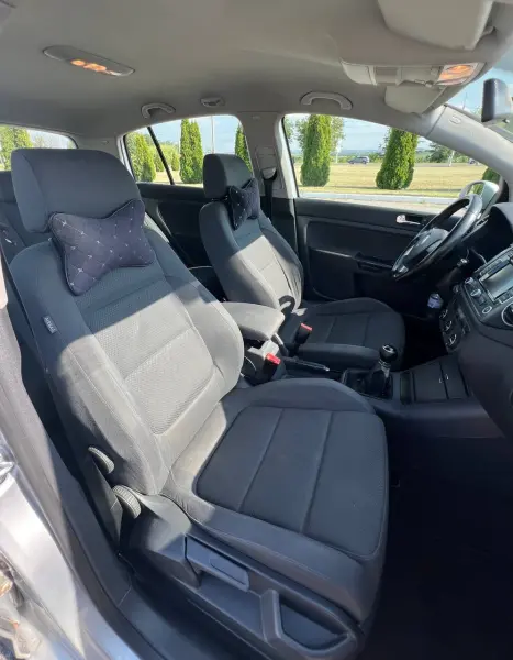 Volkswagen Golf, 2005