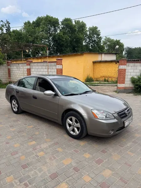 Nissan Altima, 2004