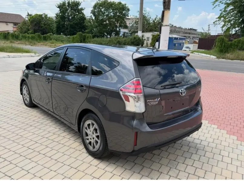 Toyota Prius, 2015