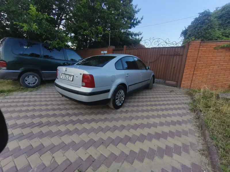 Volkswagen Passat, 1998