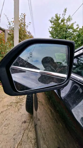 Lincoln MKZ, 2013