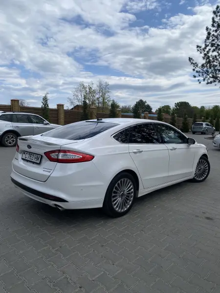 Ford Fusion, 2014