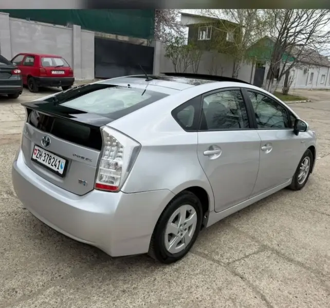 Toyota Prius, 2010