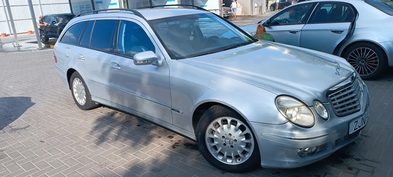 Mercedes-Benz E-Class, 2005
