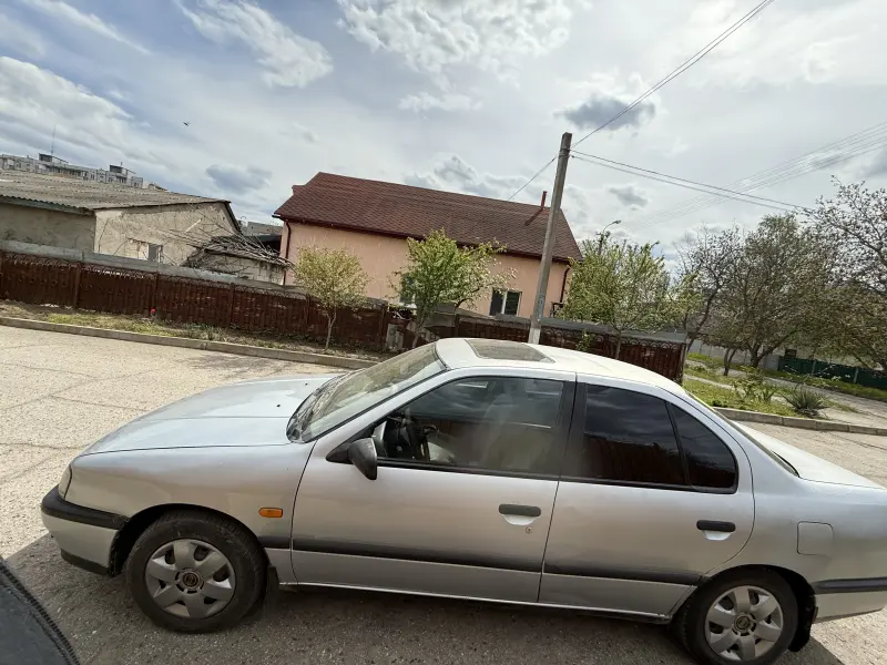 Nissan Primera, 1992