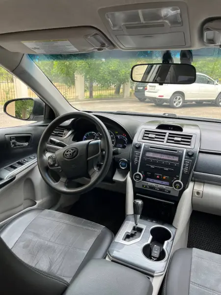 Toyota Camry, 2012