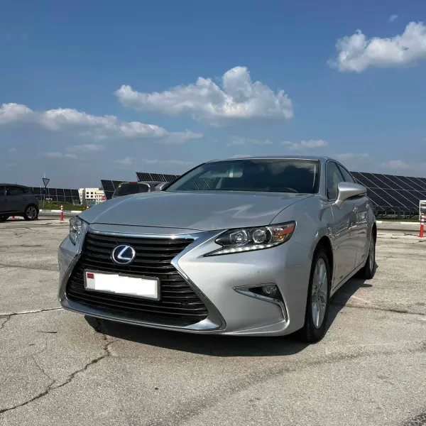 Lexus ES, 2012