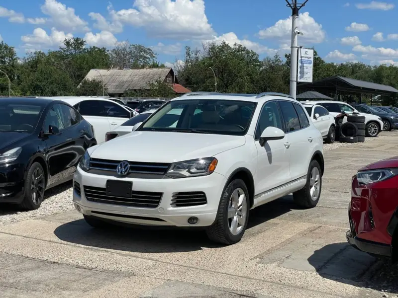 Volkswagen Touareg, 2013