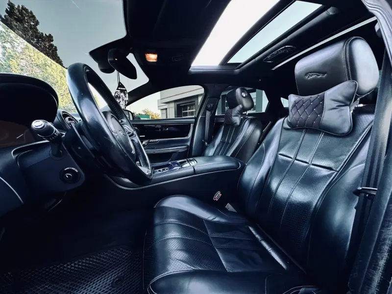 Jaguar XJ, 2012