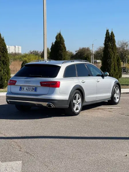 Audi A6 Allroad, 2015