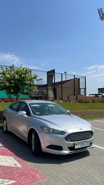 Ford Fusion, 2013